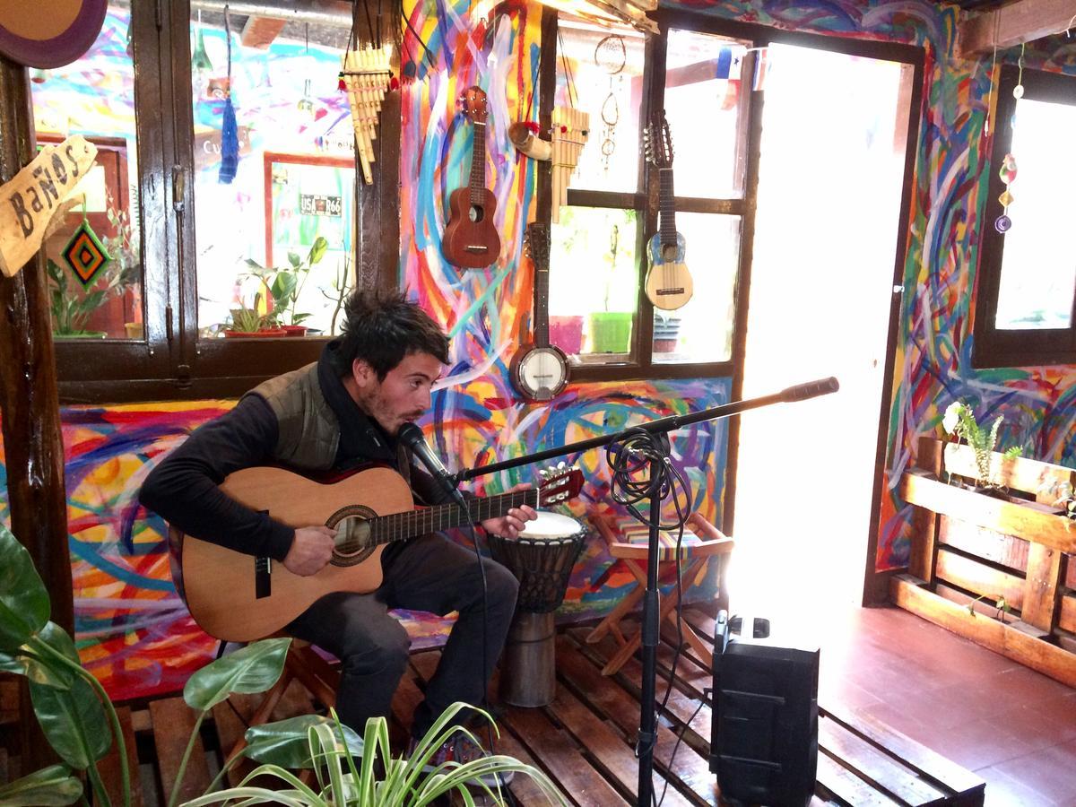La Puerta Verde Hostel & Bar 乌玛瓦卡 外观 照片