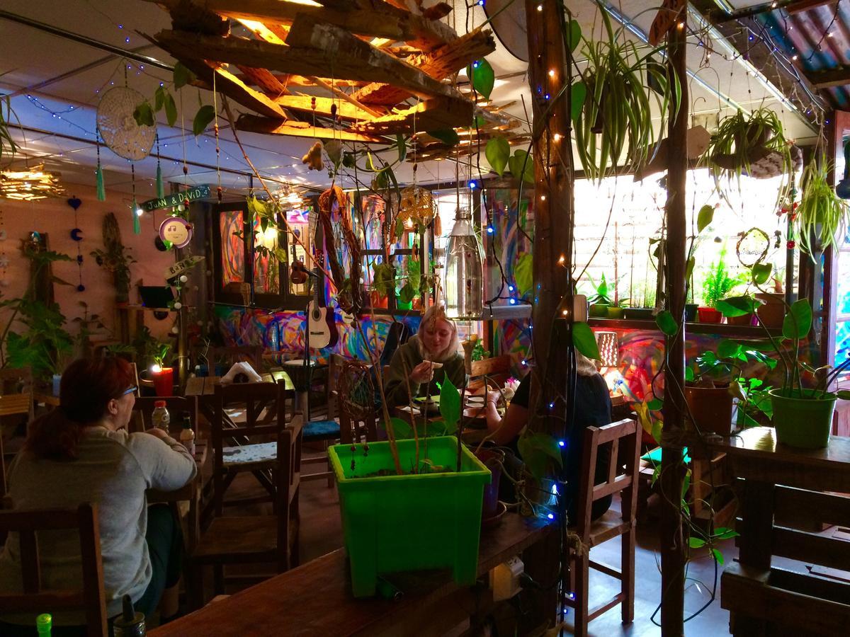La Puerta Verde Hostel & Bar 乌玛瓦卡 外观 照片